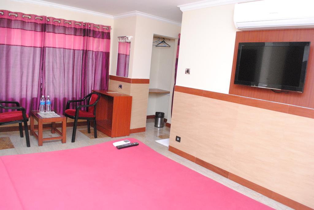 Everestparkresidency Hotel Tiruchirappalli Bilik gambar